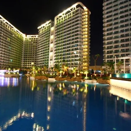 Azure Urban Resort A1 Balcony Near Mall Airport